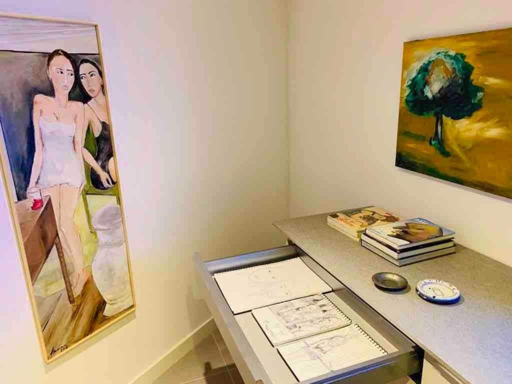 Unique And Artistic 1bed Flat With Kitchen And Bathroom