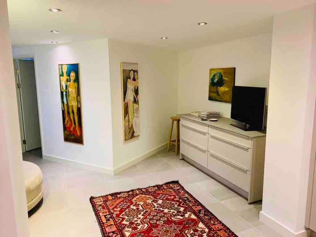 Unique And Artistic 1bed Flat With Kitchen And Bathroom Appartamento *