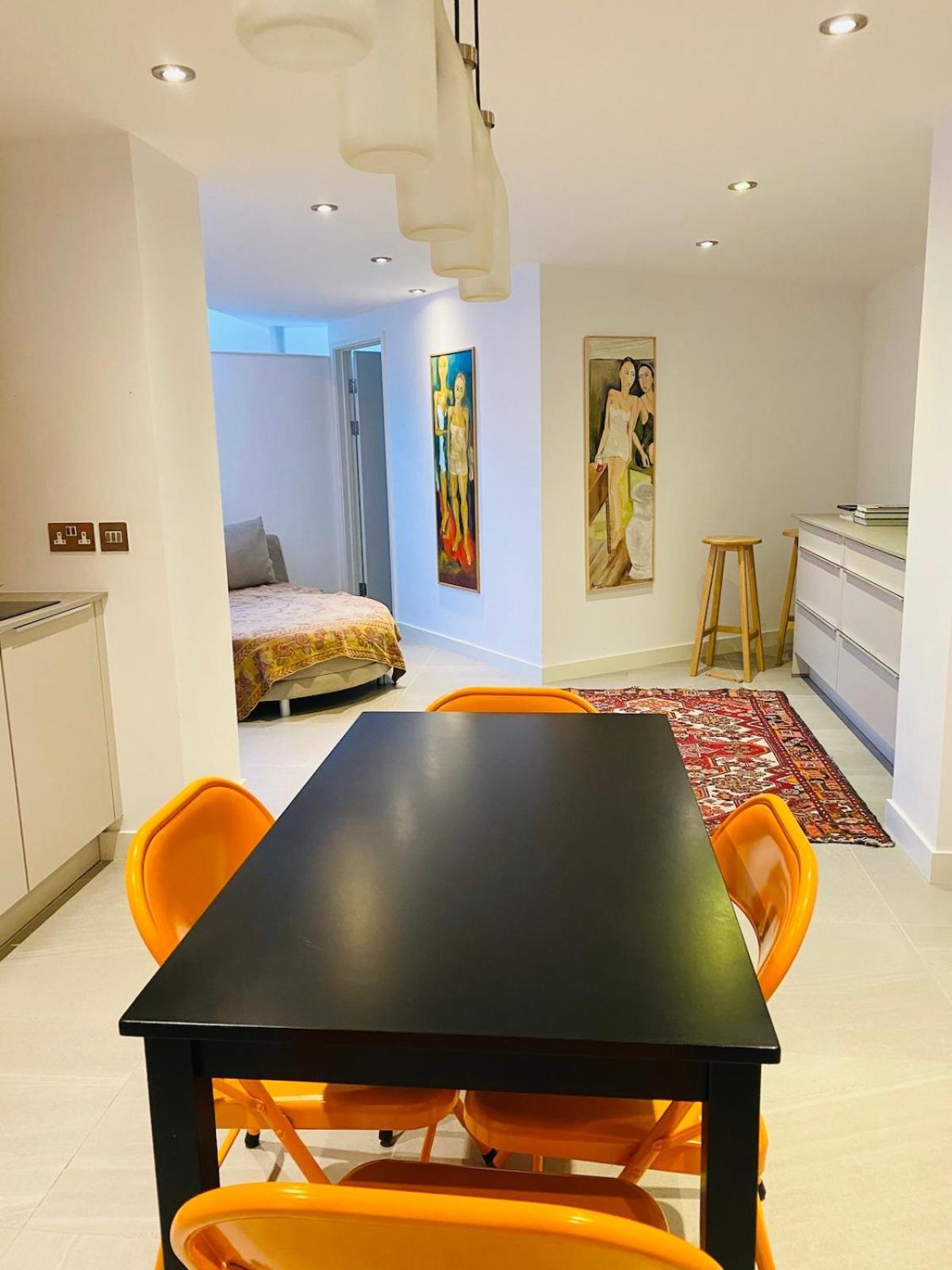 Appartamento Unique And Artistic 1bed Flat With Kitchen And Bathroom Londra