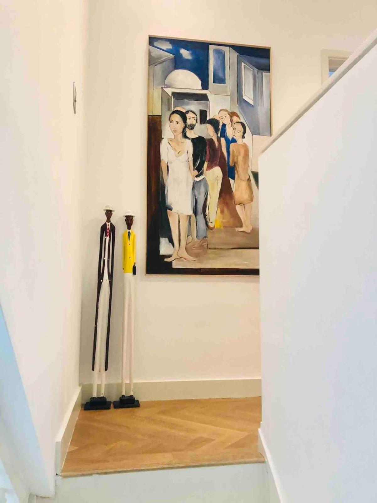 Unique And Artistic 1bed Flat With Kitchen And Bathroom Londra