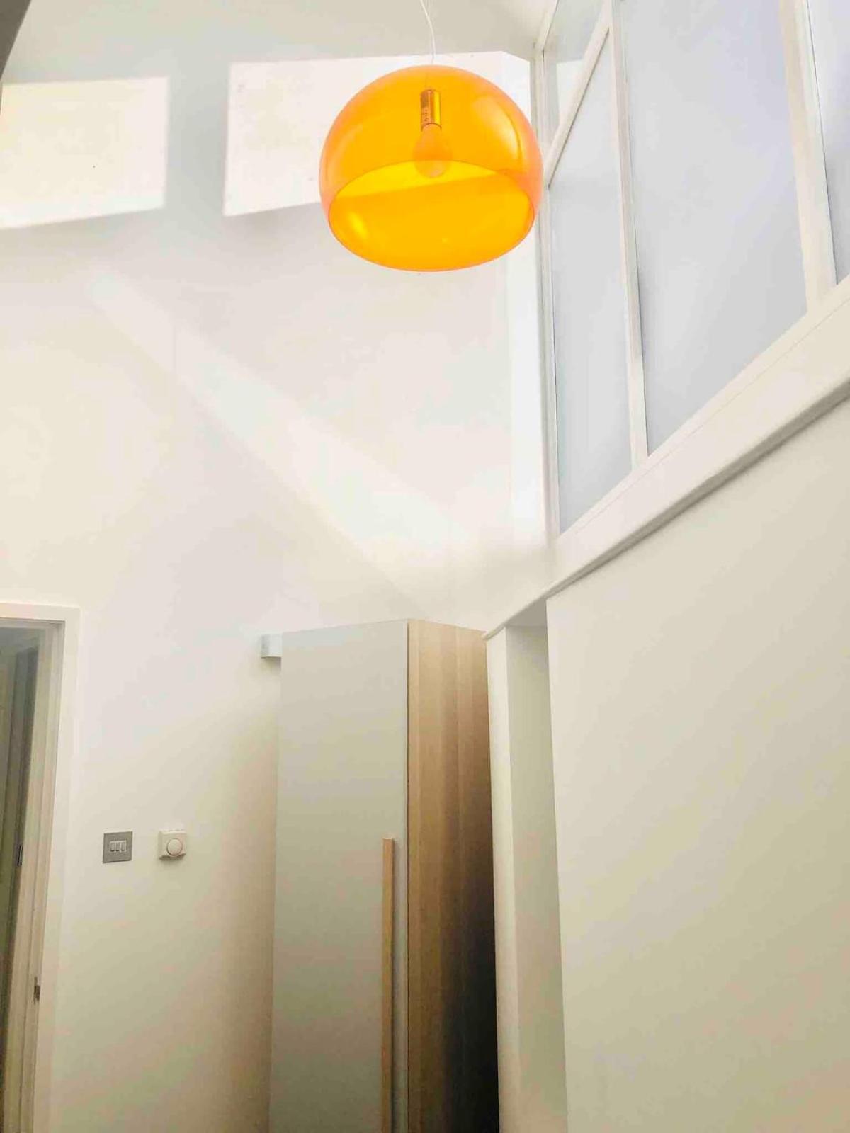 Unique And Artistic 1bed Flat With Kitchen And Bathroom