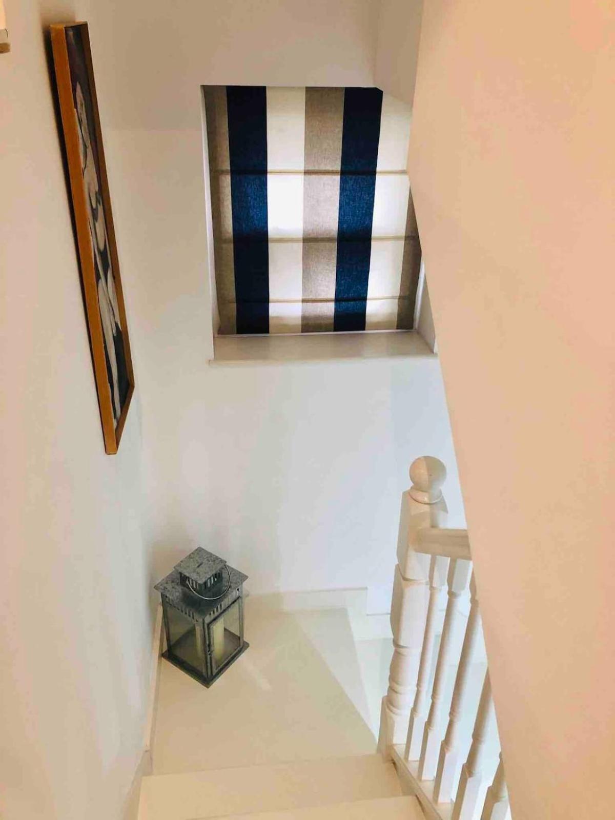 Unique And Artistic 1bed Flat With Kitchen And Bathroom * Londra